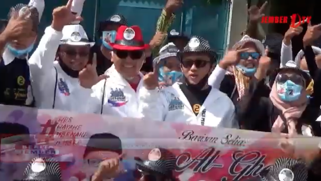 Kampanye Unik dan Segar Pemuda Jember Dukung Penuh Paslon Haji Hendy Siswanto-Gus Firjaun